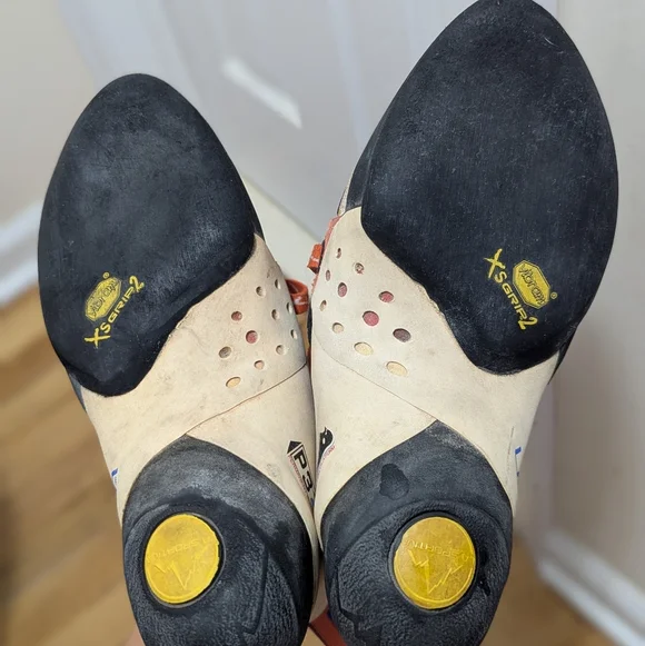 La Sportiva Solution - Women's Climbing Shoes - Picture 3 of 16